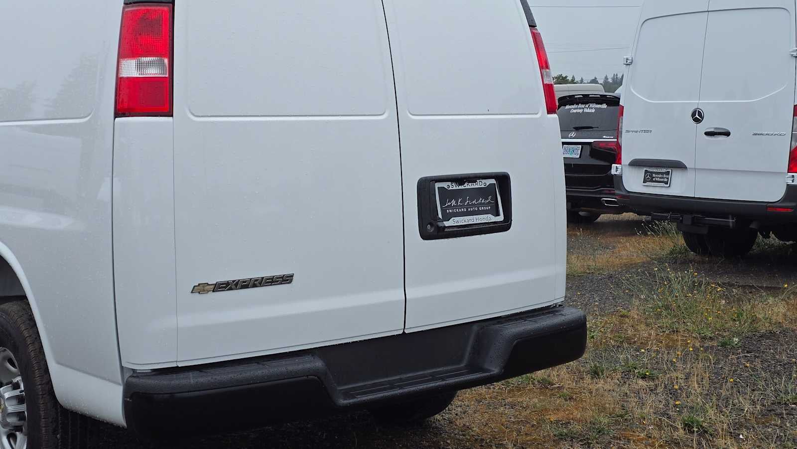 2025 Chevrolet Express Cargo Van RWD 2500 155"