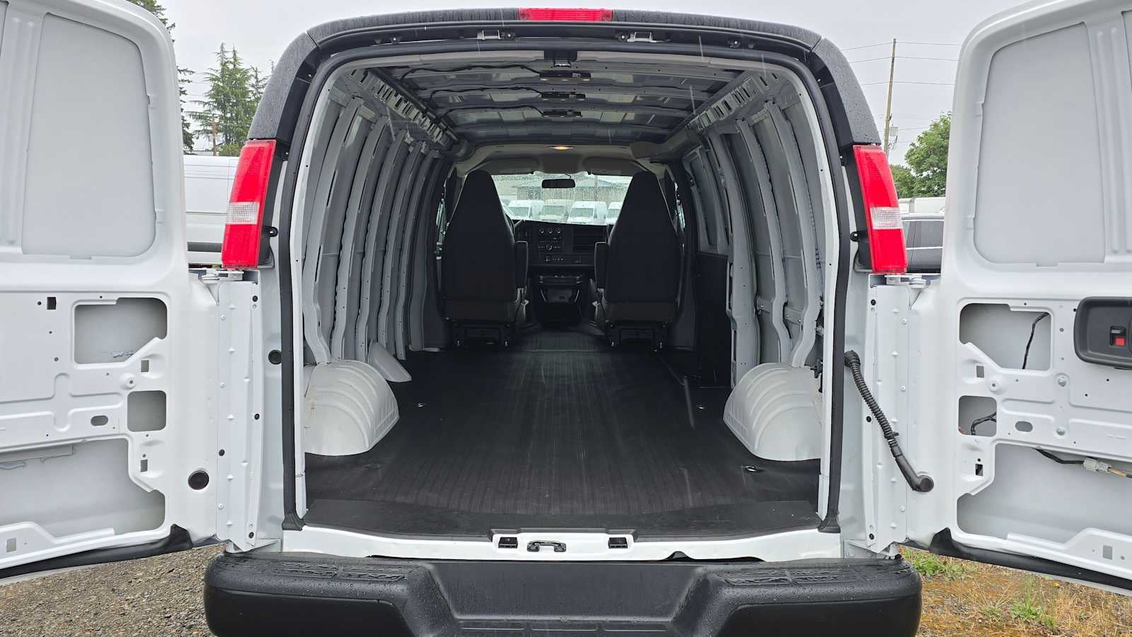 2025 Chevrolet Express Cargo Van RWD 2500 155"