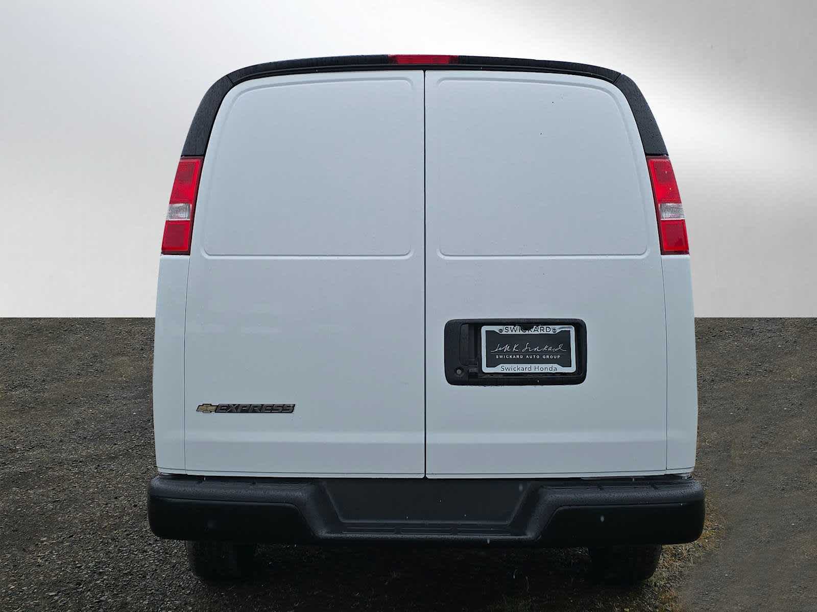 2025 Chevrolet Express Cargo Van RWD 2500 155"
