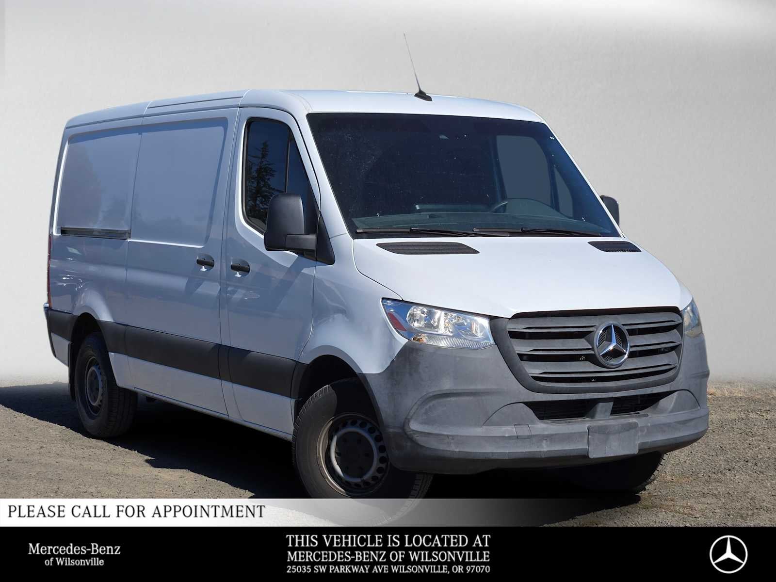 2020 Mercedes-Benz Sprinter Cargo 2500 Standard Roof V6 144 RWD