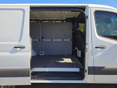 2020 Mercedes-Benz Sprinter Cargo 2500 Standard Roof V6 144 RWD