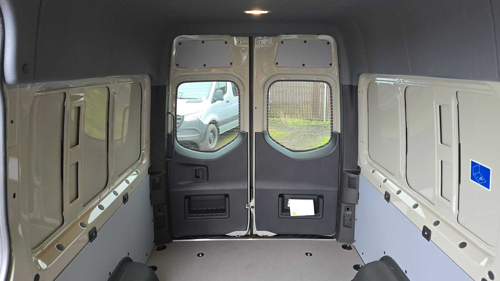 2026 Mercedes-Benz Sprinter 2500 Standard Roof I4 Diesel HO 144" AWD