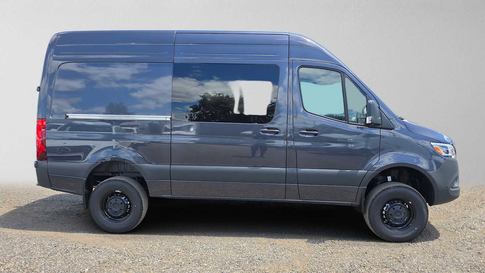 2026 Mercedes-Benz Sprinter 2500 Standard Roof I4 Diesel HO 144 AWD