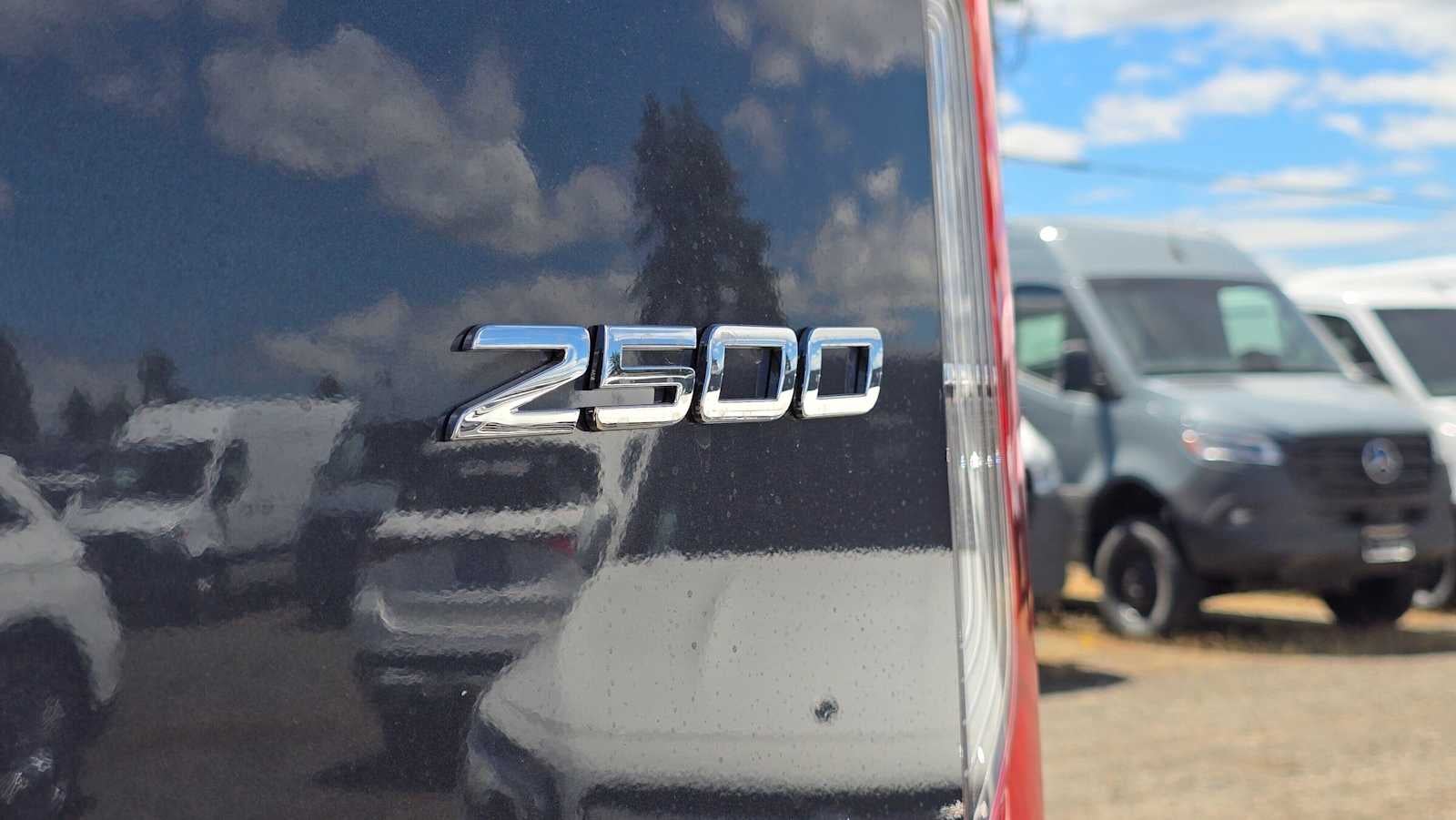 2026 Mercedes-Benz Sprinter 2500 Standard Roof I4 Diesel HO 144 AWD