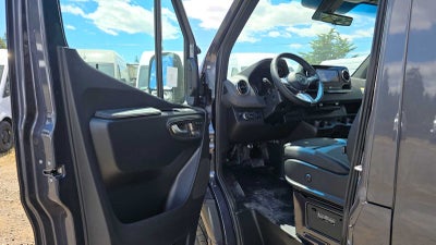 2026 Mercedes-Benz Sprinter 2500 Standard Roof I4 Diesel HO 144 AWD