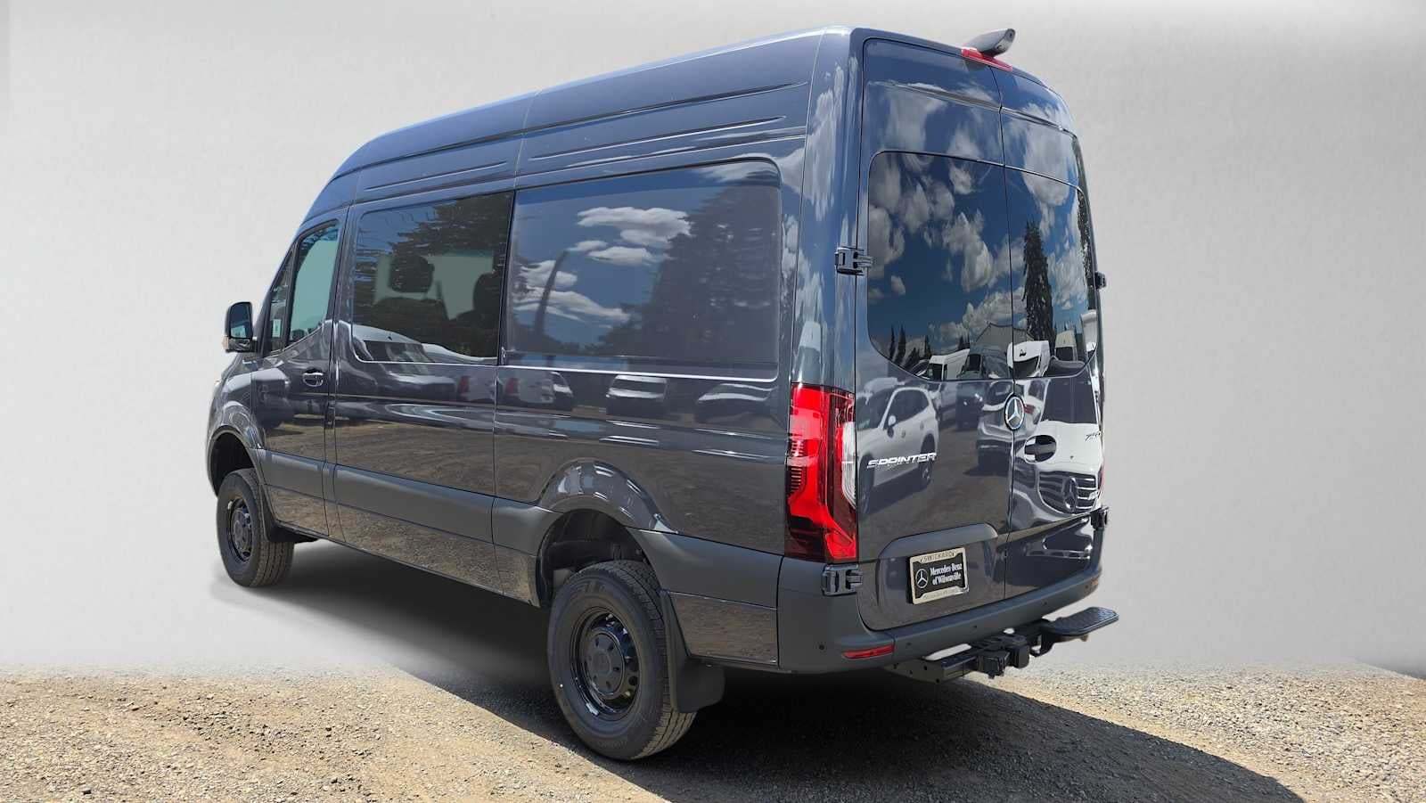 2026 Mercedes-Benz Sprinter 2500 Standard Roof I4 Diesel HO 144 AWD