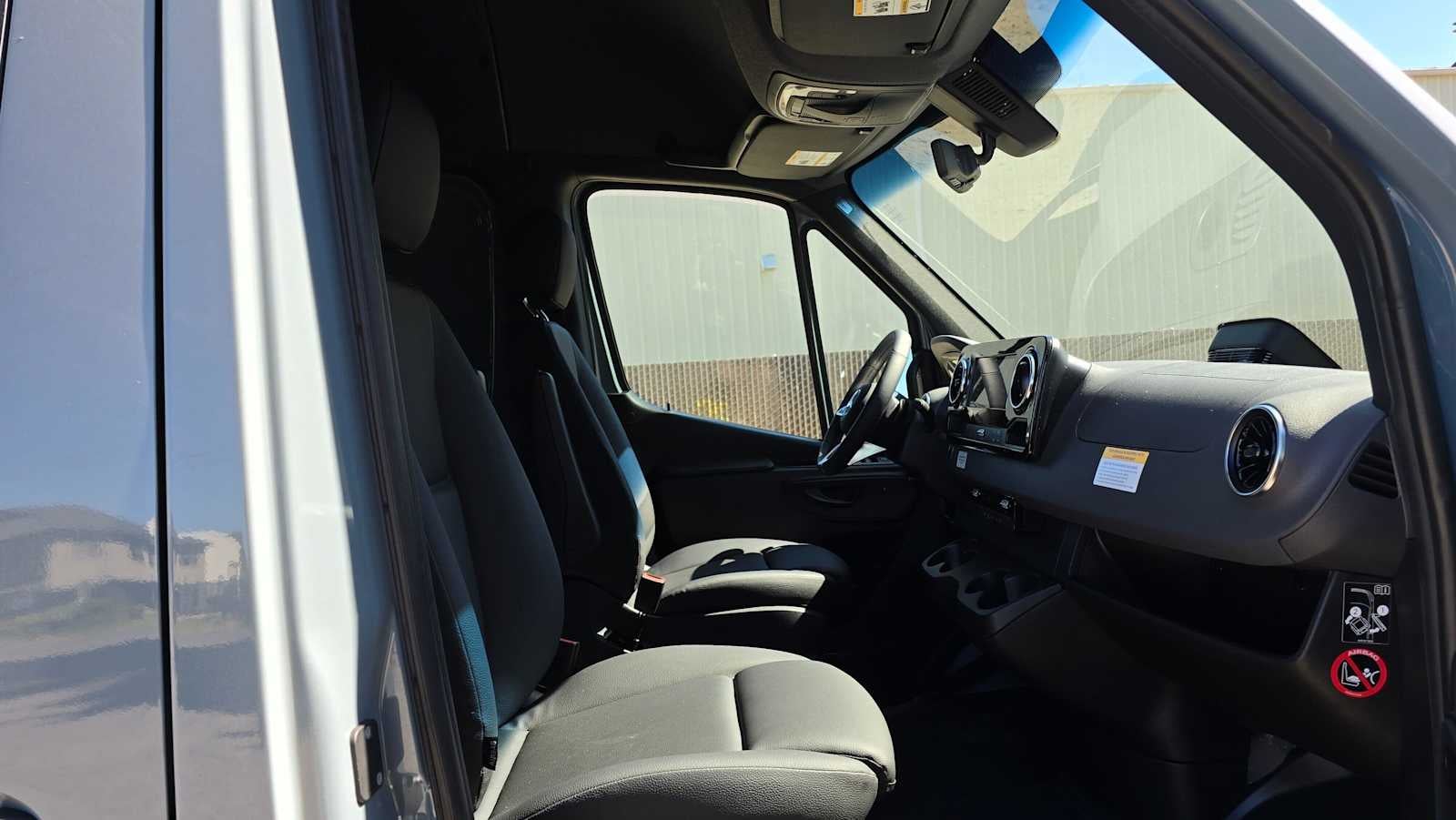 2026 Mercedes-Benz Sprinter 2500 Standard Roof I4 Diesel HO 144 AWD