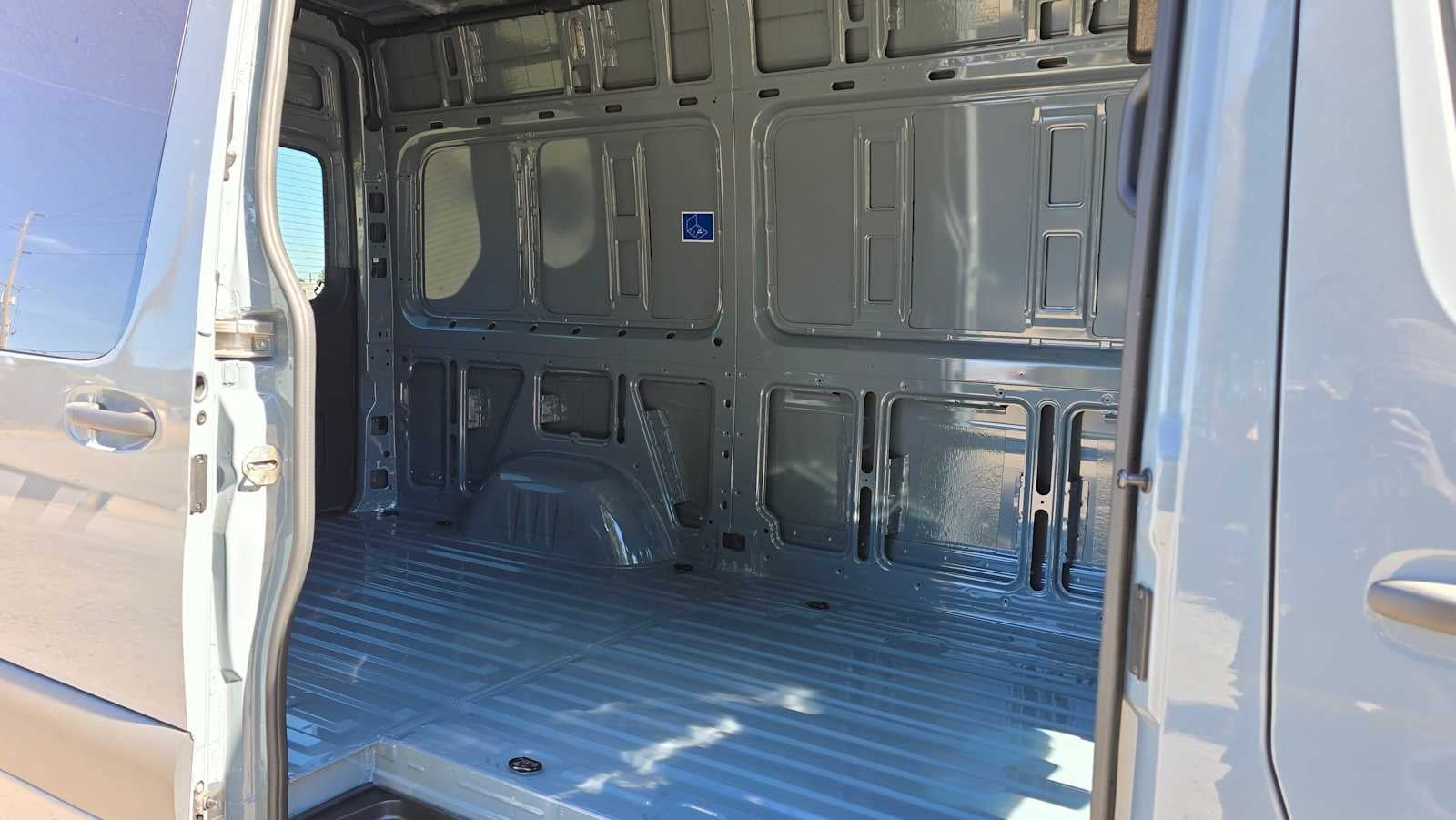 2026 Mercedes-Benz Sprinter 2500 Standard Roof I4 Diesel HO 144 AWD
