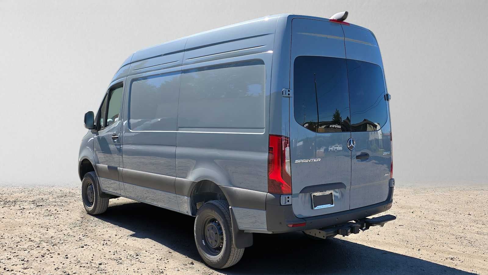 2026 Mercedes-Benz Sprinter 2500 Standard Roof I4 Diesel HO 144 AWD