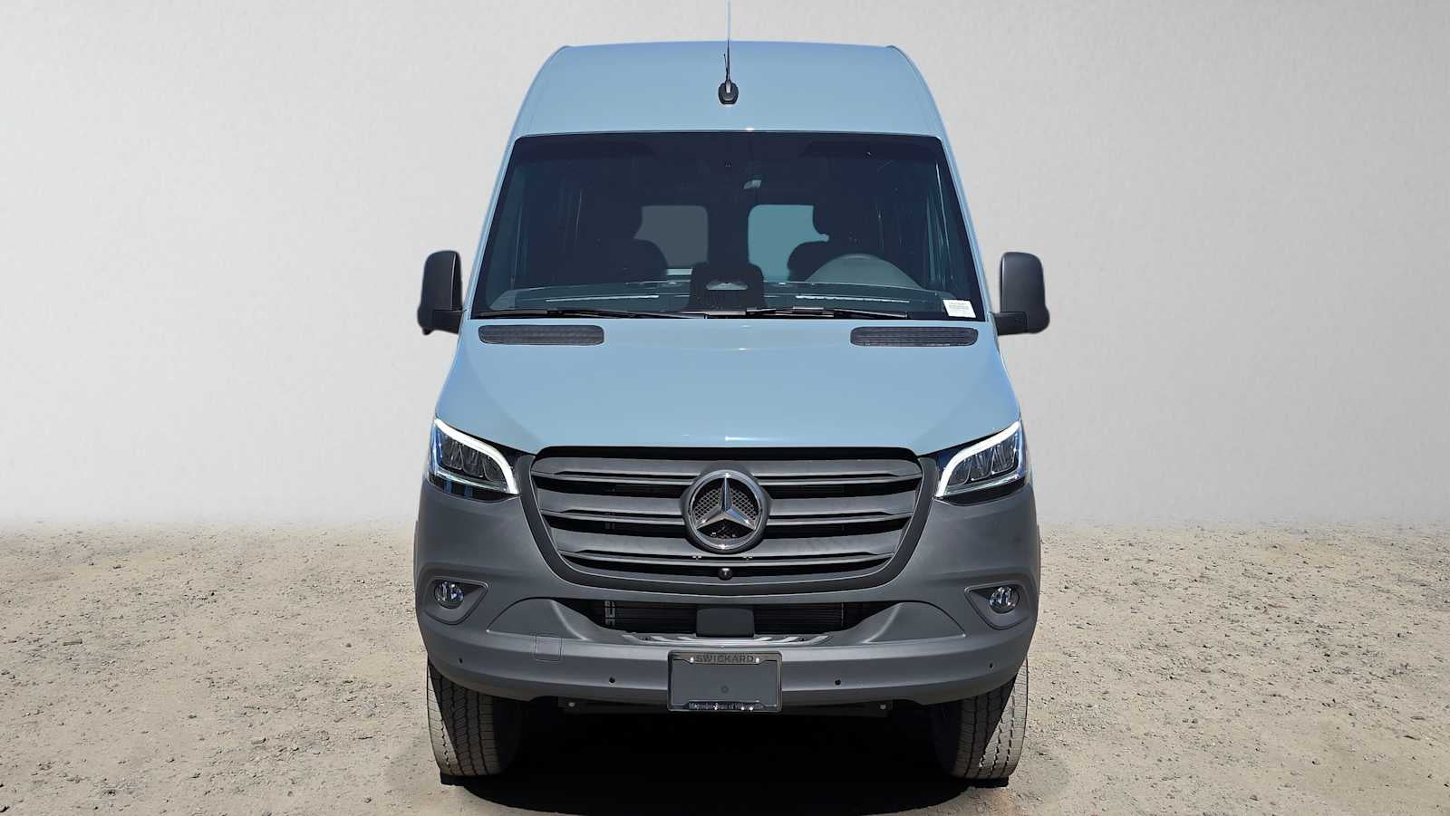 2026 Mercedes-Benz Sprinter 2500 Standard Roof I4 Diesel HO 144 AWD