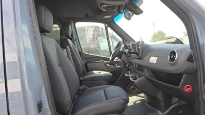 2026 Mercedes-Benz Sprinter Crew 2500 Standard Roof I4 Diesel HO 144 AWD