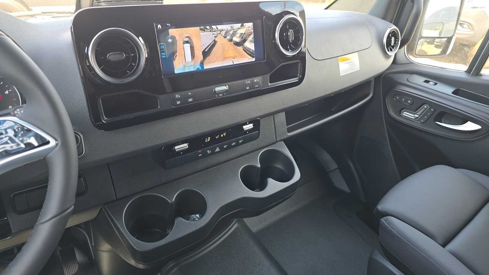 2026 Mercedes-Benz Sprinter Crew 2500 Standard Roof I4 Diesel HO 144 AWD