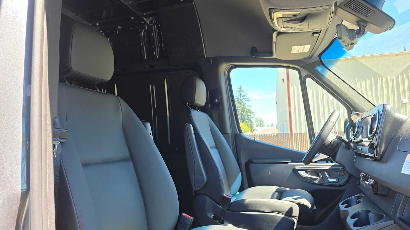 2026 Mercedes-Benz Sprinter Cargo 2500 Standard Roof I4 Diesel HO 144 AWD