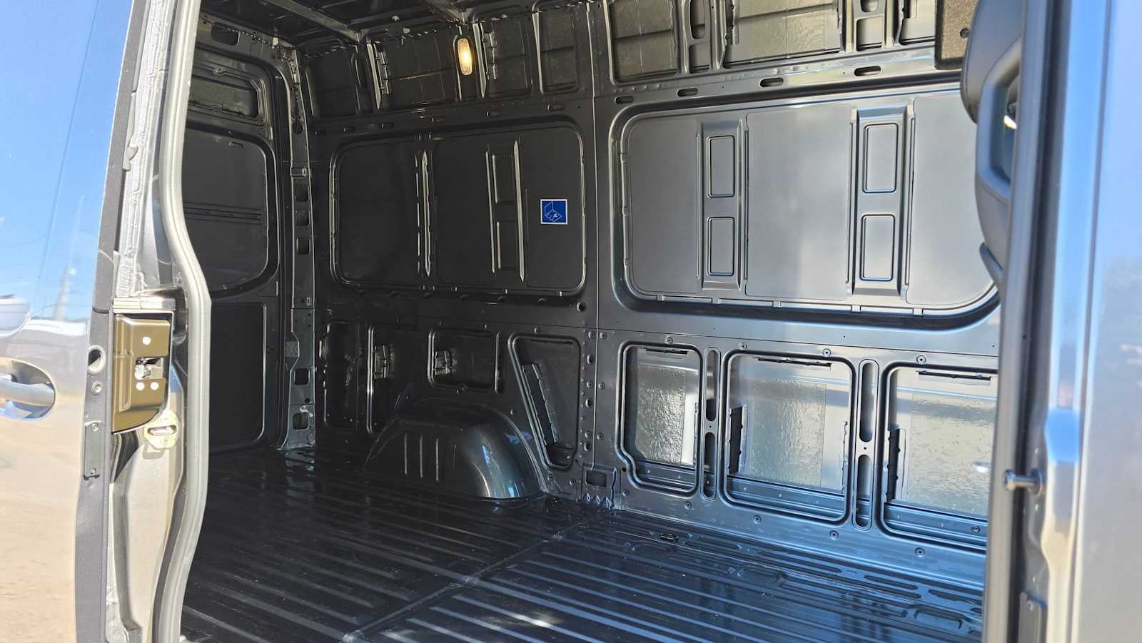 2026 Mercedes-Benz Sprinter Cargo 2500 Standard Roof I4 Diesel HO 144 AWD