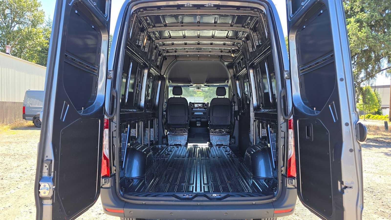 2026 Mercedes-Benz Sprinter Cargo 2500 Standard Roof I4 Diesel HO 144 AWD