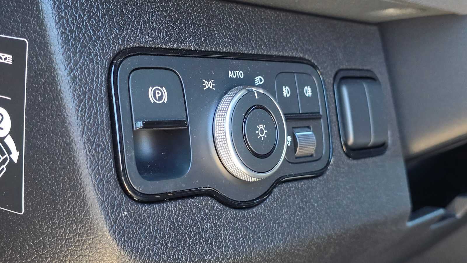 2026 Mercedes-Benz Sprinter Cargo 2500 Standard Roof I4 Diesel HO 144 AWD