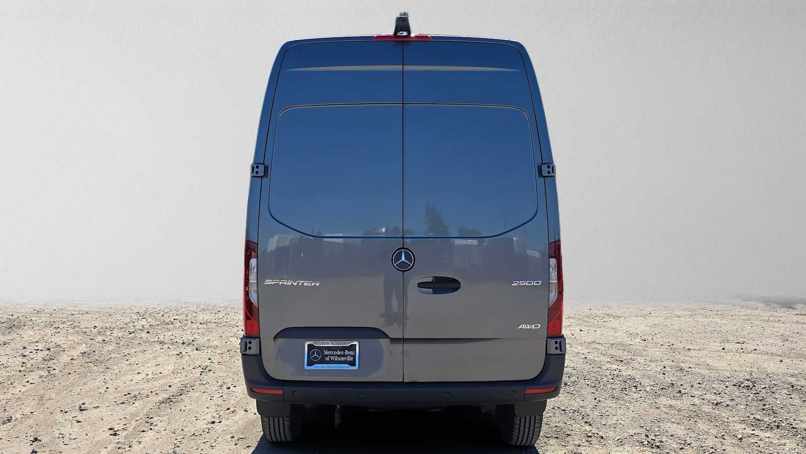 2026 Mercedes-Benz Sprinter Cargo 2500 Standard Roof I4 Diesel HO 144 AWD
