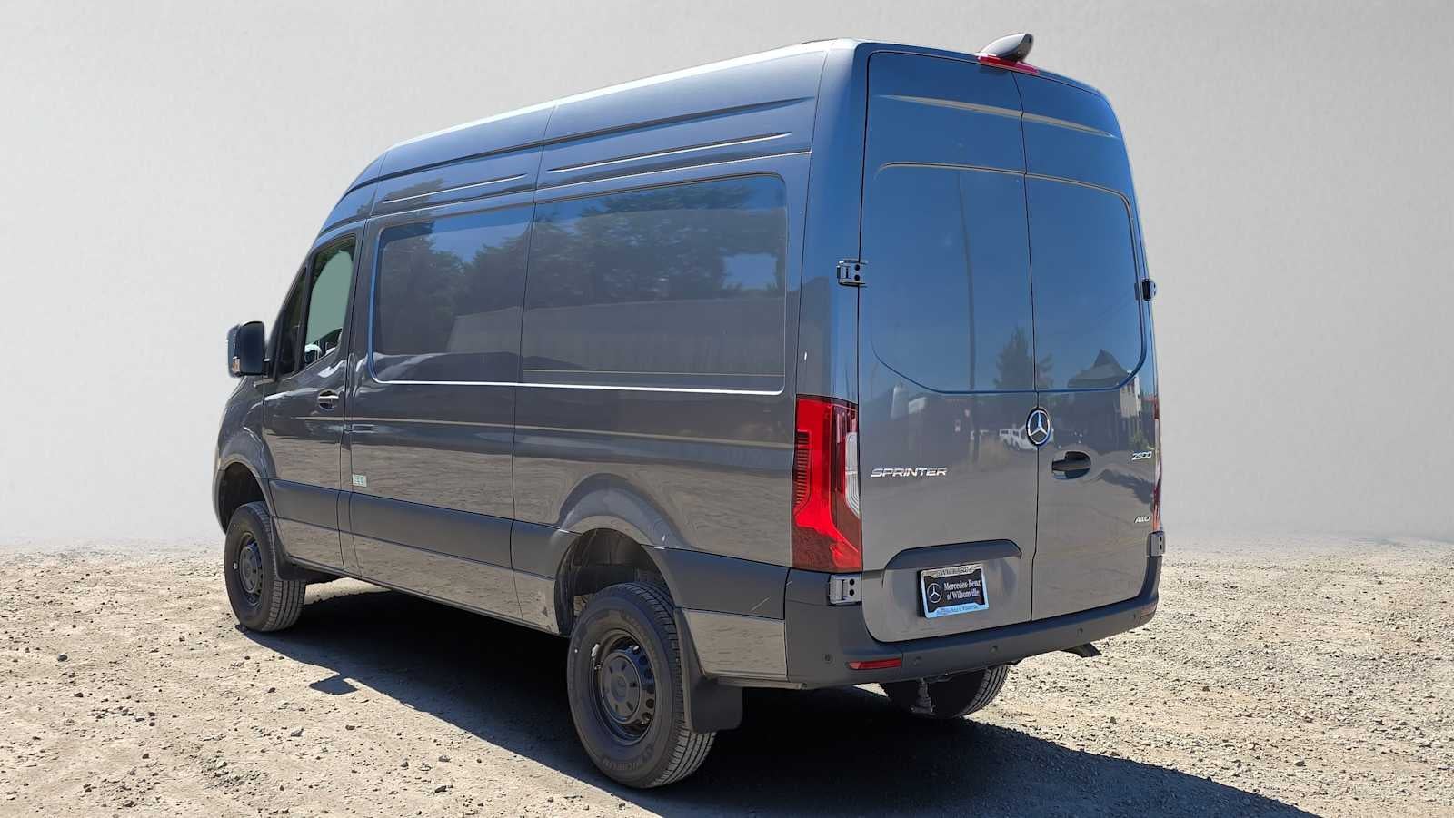 2026 Mercedes-Benz Sprinter Cargo 2500 Standard Roof I4 Diesel HO 144 AWD