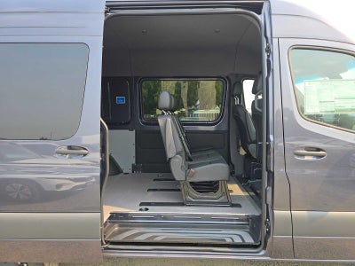 2026 Mercedes-Benz Sprinter Crew 2500 Standard Roof I4 Diesel HO 144 AWD