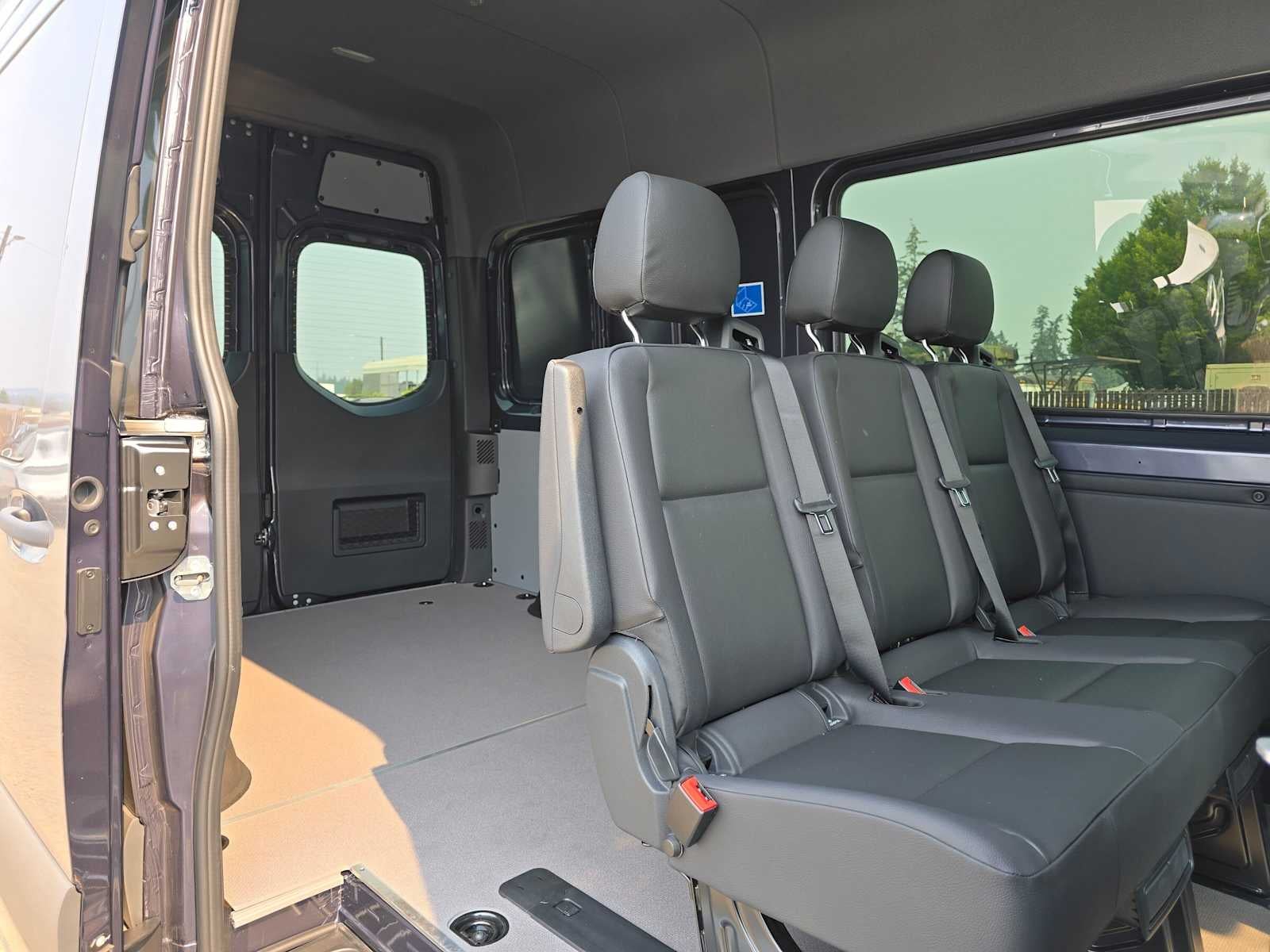 2026 Mercedes-Benz Sprinter Crew 2500 Standard Roof I4 Diesel HO 144 AWD