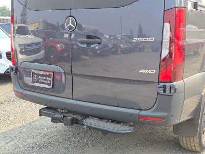 2026 Mercedes-Benz Sprinter Crew 2500 Standard Roof I4 Diesel HO 144 AWD