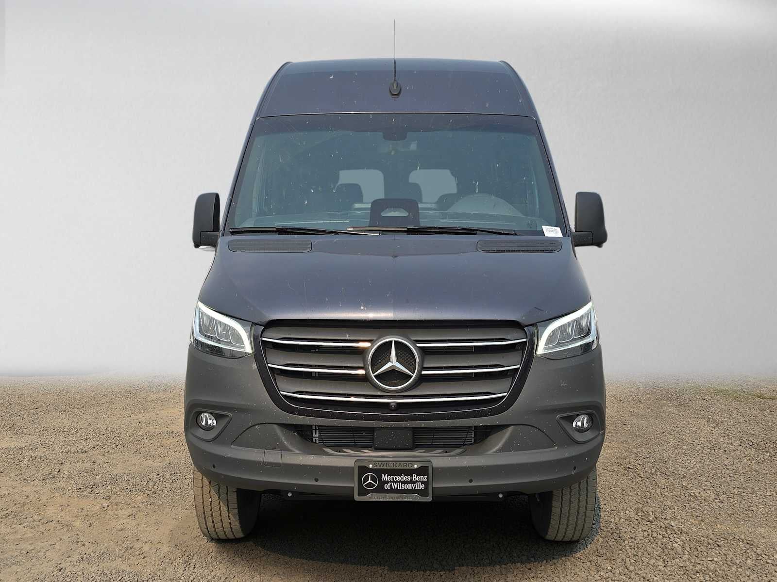 2026 Mercedes-Benz Sprinter Crew 2500 Standard Roof I4 Diesel HO 144 AWD