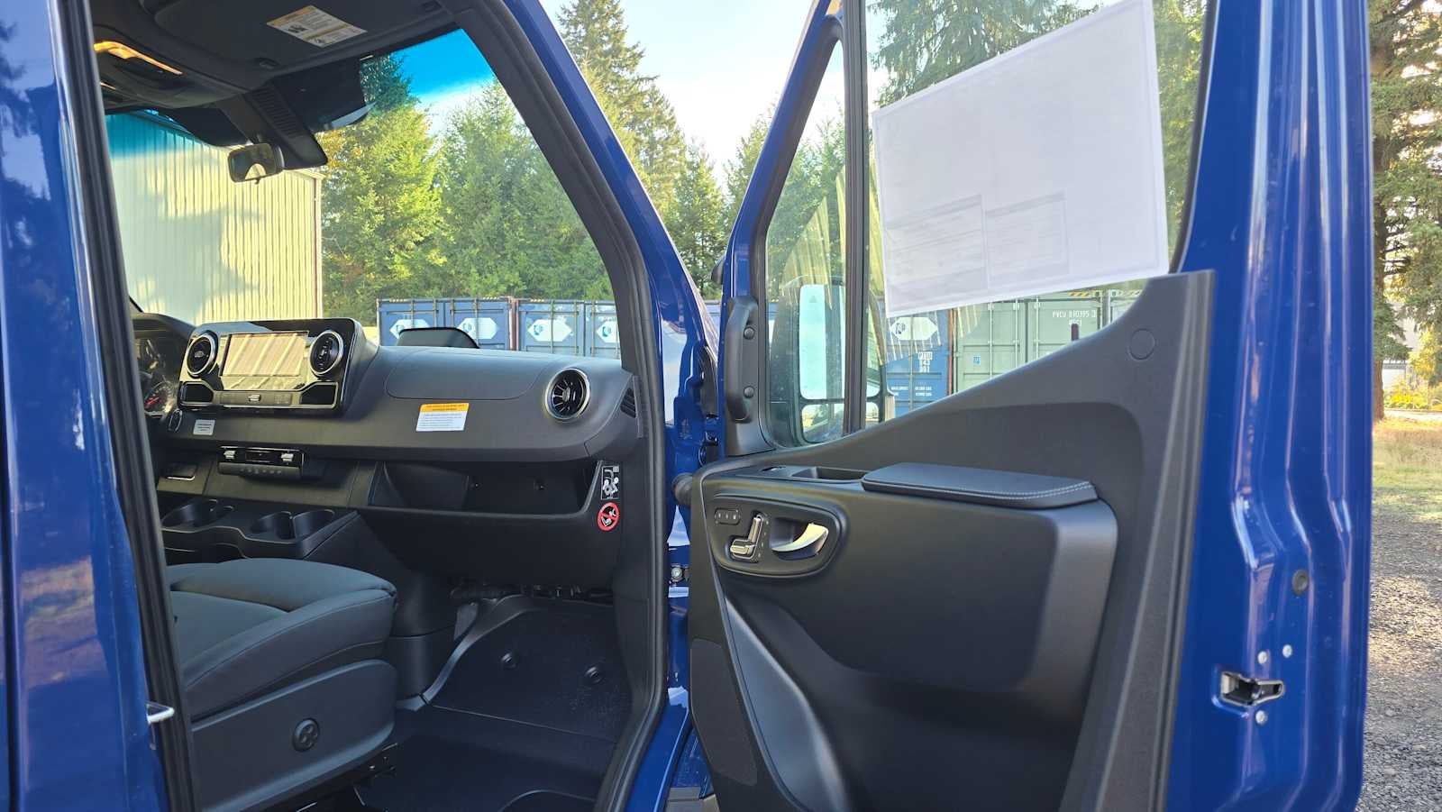 2026 Mercedes-Benz Sprinter 2500 Standard Roof I4 Diesel HO 144" AWD