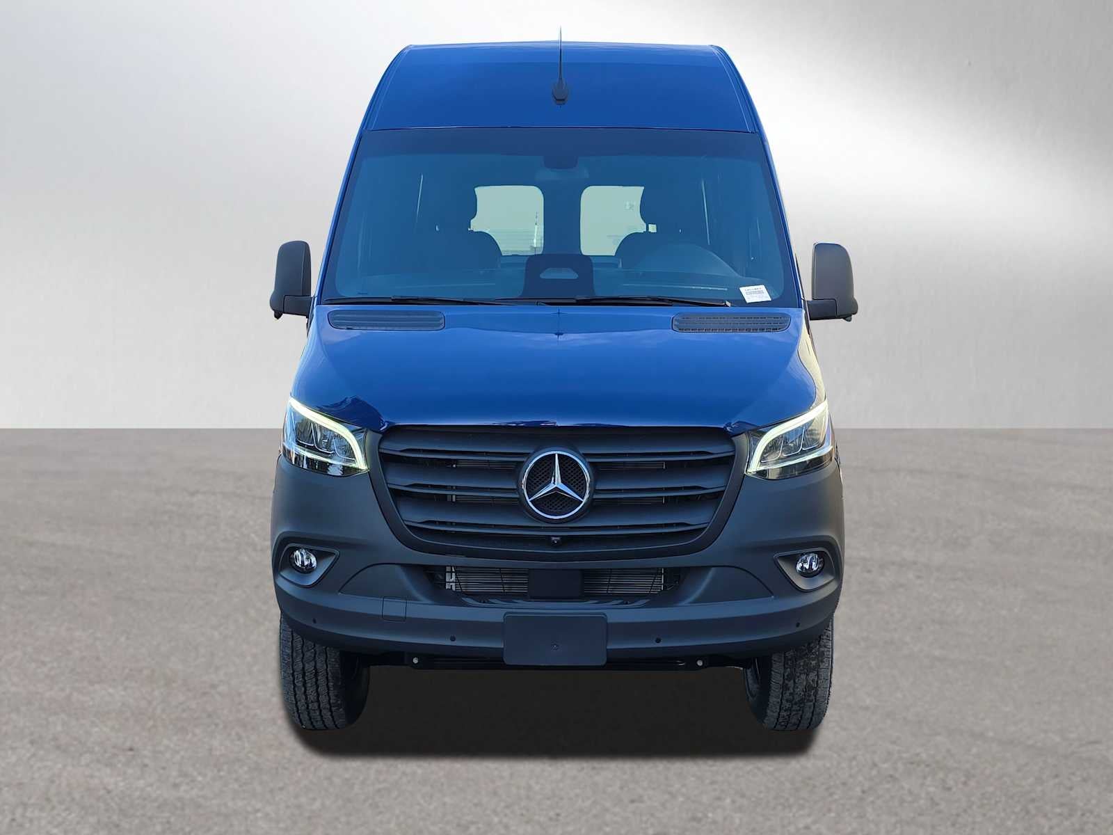 2026 Mercedes-Benz Sprinter 2500 Standard Roof I4 Diesel HO 144" AWD