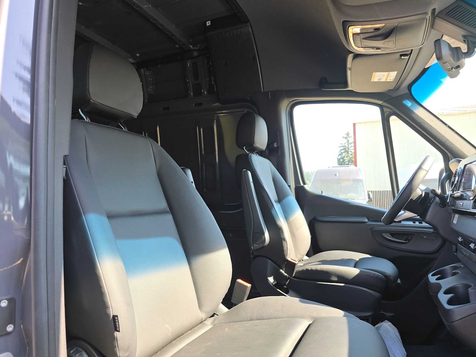 2026 Mercedes-Benz Sprinter 2500 Standard Roof I4 Diesel HO 144 AWD