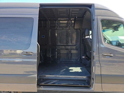 2026 Mercedes-Benz Sprinter 2500 Standard Roof I4 Diesel HO 144 AWD