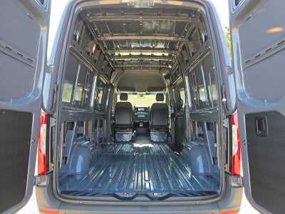 2026 Mercedes-Benz Sprinter 2500 Standard Roof I4 Diesel HO 144 AWD