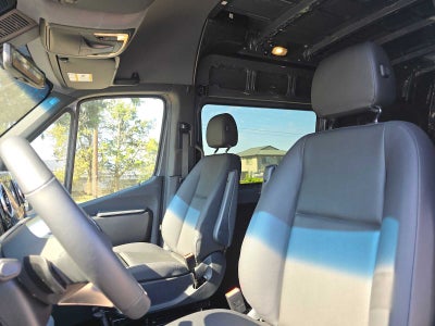 2026 Mercedes-Benz Sprinter 2500 Standard Roof I4 Diesel HO 144 AWD