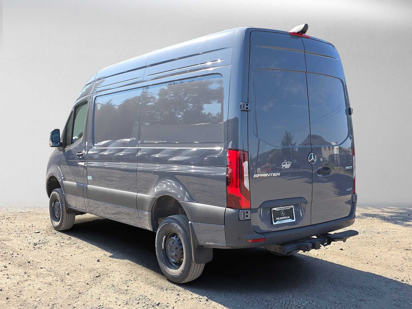 2026 Mercedes-Benz Sprinter 2500 Standard Roof I4 Diesel HO 144 AWD