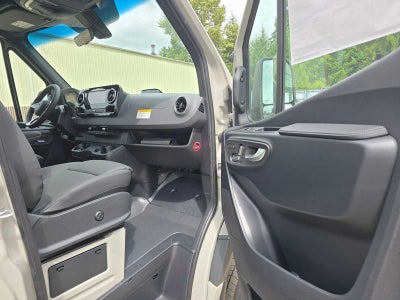 2026 Mercedes-Benz Sprinter 2500 Standard Roof I4 Diesel HO 144 AWD