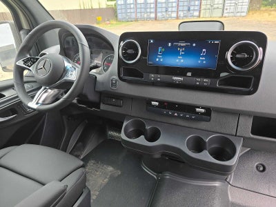 2026 Mercedes-Benz Sprinter 2500 Standard Roof I4 Diesel HO 144 AWD