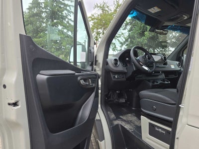 2026 Mercedes-Benz Sprinter 2500 Standard Roof I4 Diesel HO 144 AWD