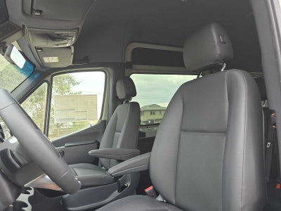 2026 Mercedes-Benz Sprinter 2500 Standard Roof I4 Diesel HO 144 AWD
