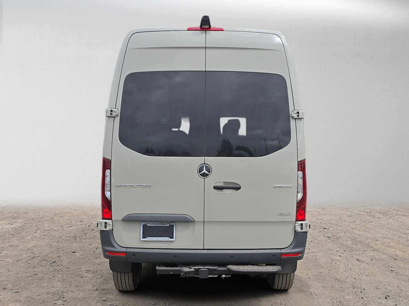 2026 Mercedes-Benz Sprinter 2500 Standard Roof I4 Diesel HO 144 AWD
