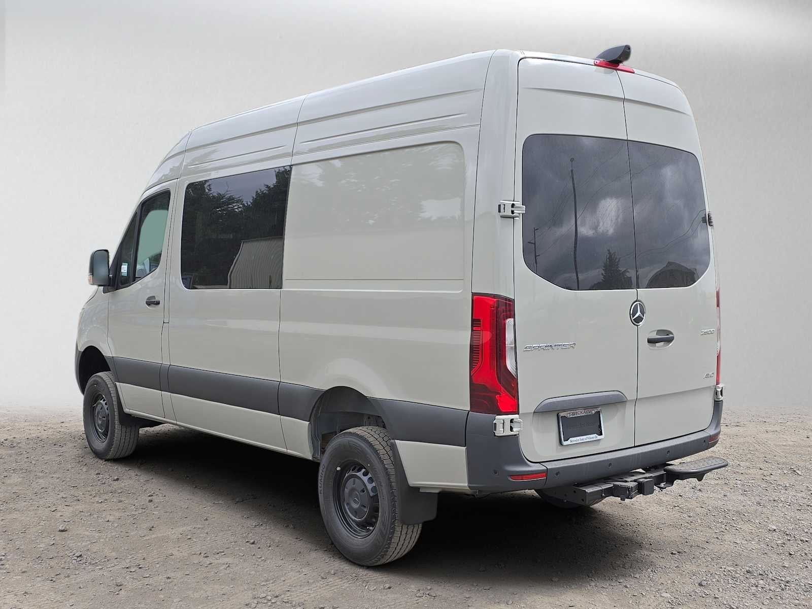 2026 Mercedes-Benz Sprinter 2500 Standard Roof I4 Diesel HO 144 AWD