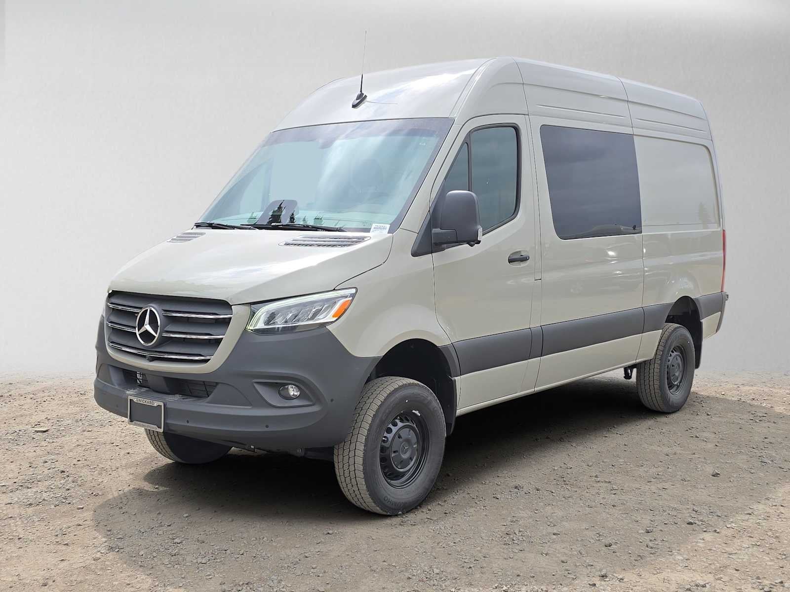2026 Mercedes-Benz Sprinter 2500 Standard Roof I4 Diesel HO 144 AWD