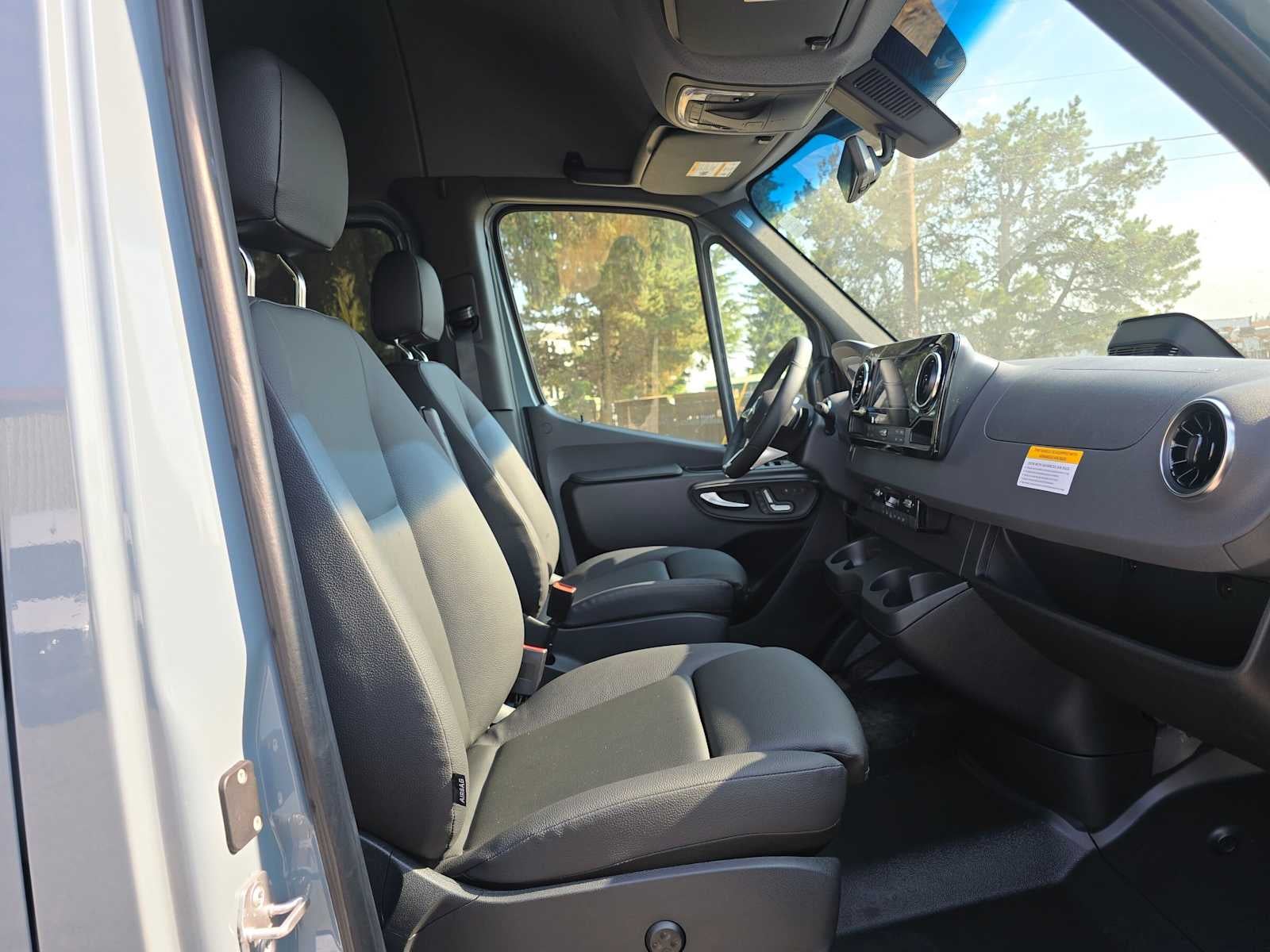 2026 Mercedes-Benz Sprinter Crew 2500 Standard Roof I4 Diesel HO 144 AWD