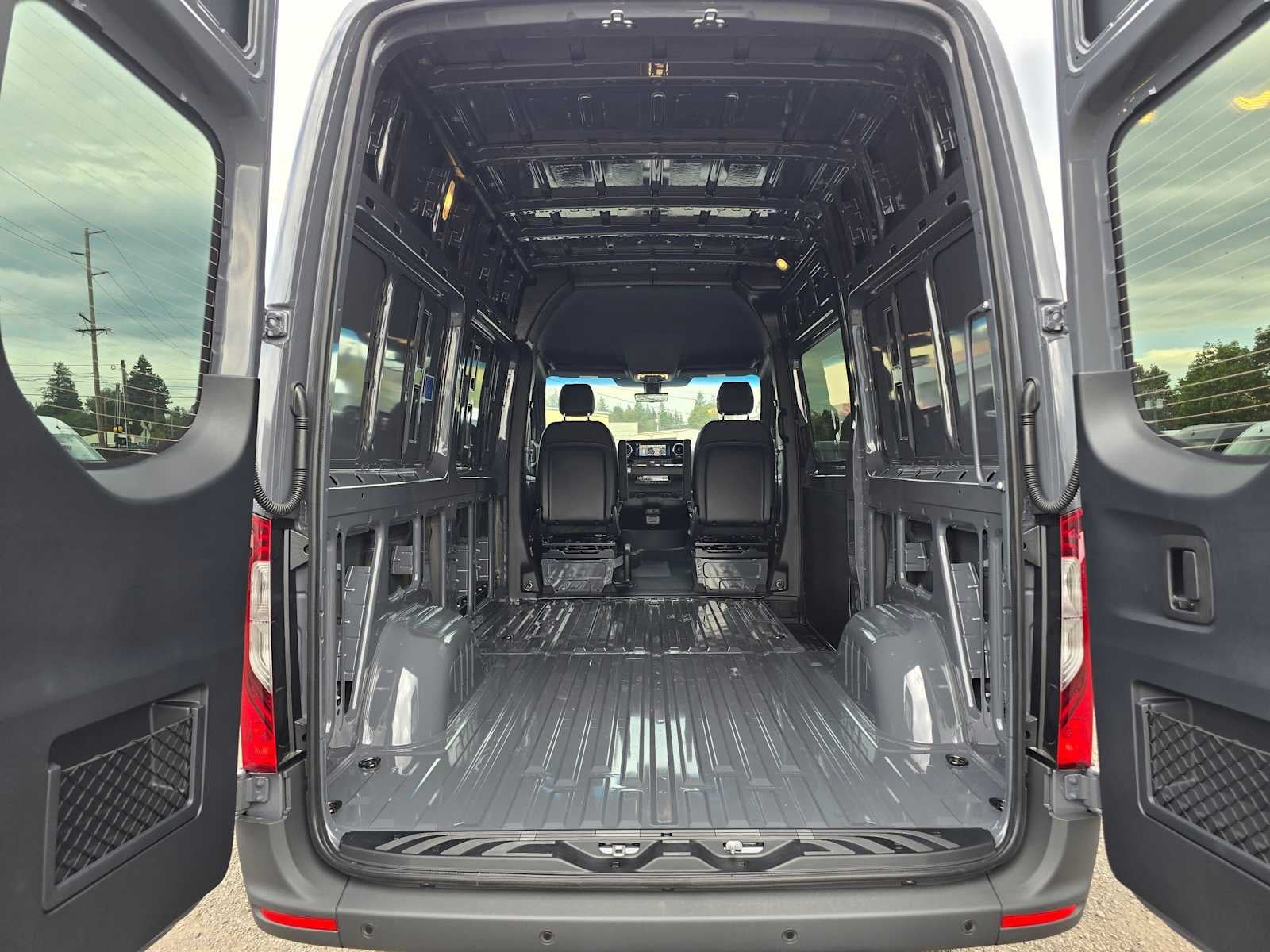 2026 Mercedes-Benz Sprinter Cargo 2500 Standard Roof I4 Diesel HO 144 AWD