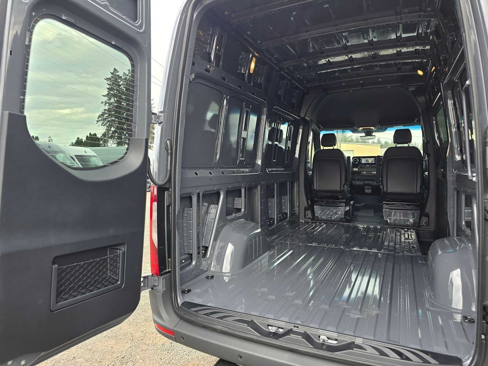 2026 Mercedes-Benz Sprinter Cargo 2500 Standard Roof I4 Diesel HO 144 AWD