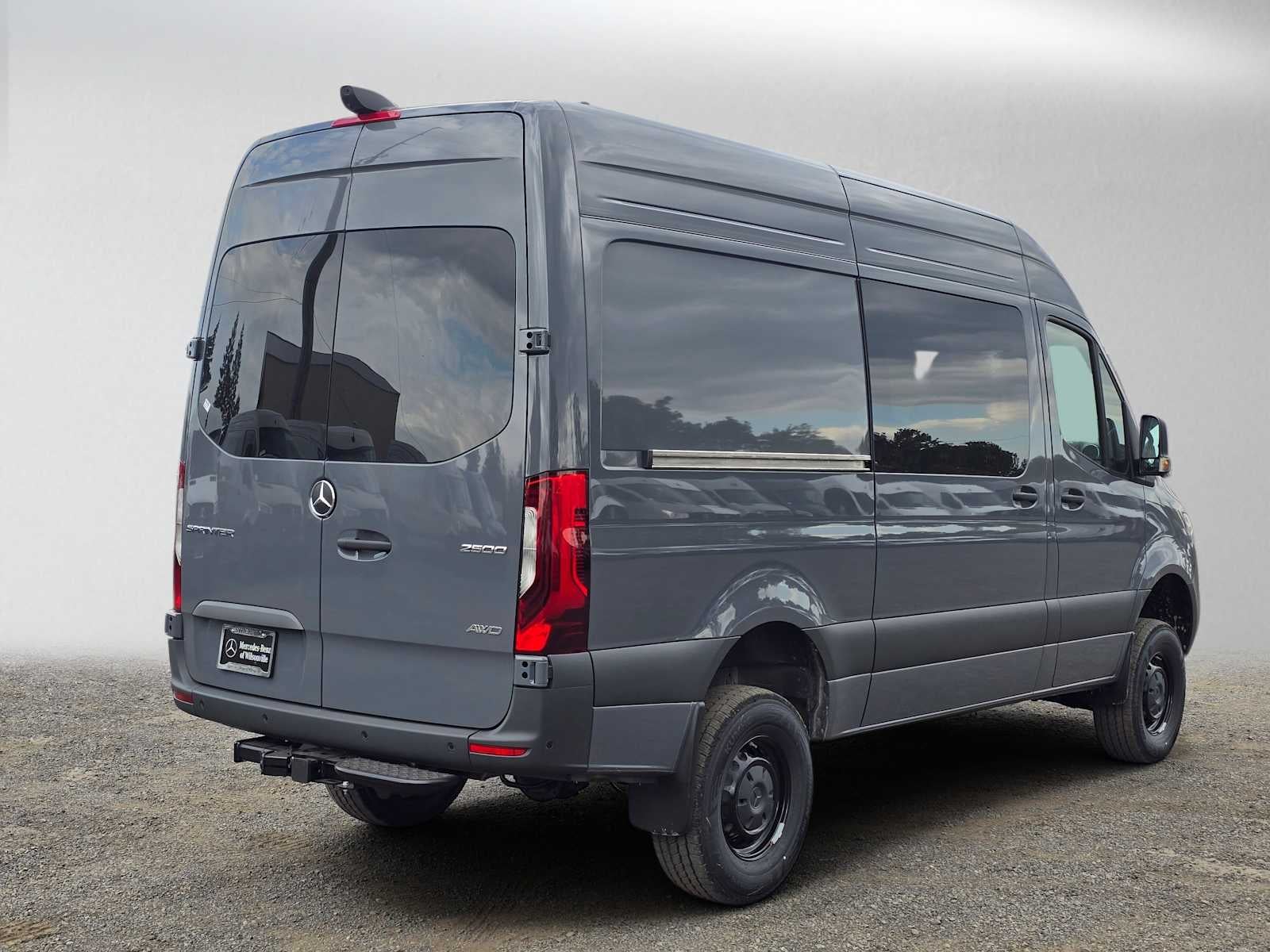 2026 Mercedes-Benz Sprinter Cargo 2500 Standard Roof I4 Diesel HO 144 AWD