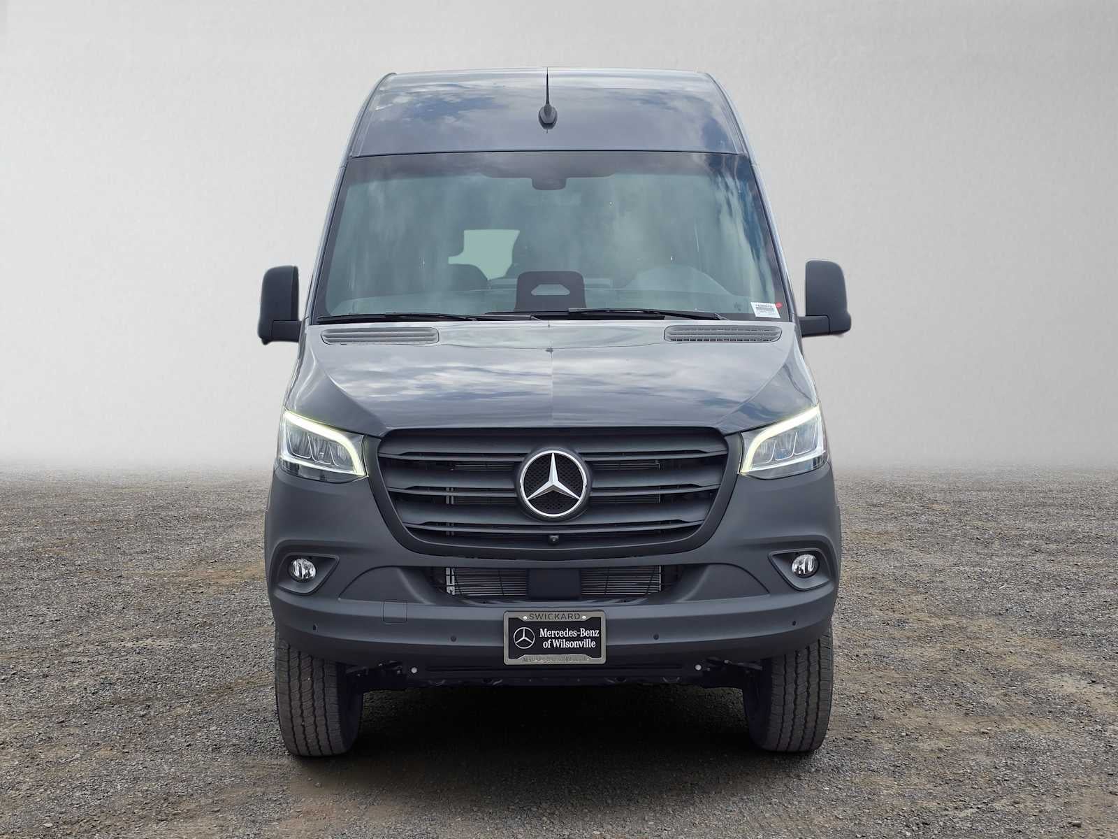 2026 Mercedes-Benz Sprinter Cargo 2500 Standard Roof I4 Diesel HO 144 AWD