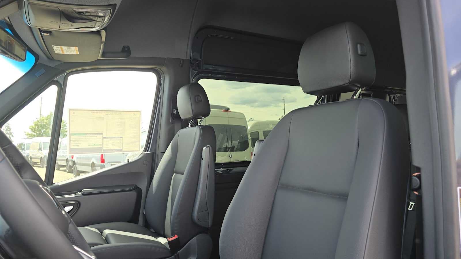 2026 Mercedes-Benz Sprinter 2500 Standard Roof I4 Diesel HO 144 AWD