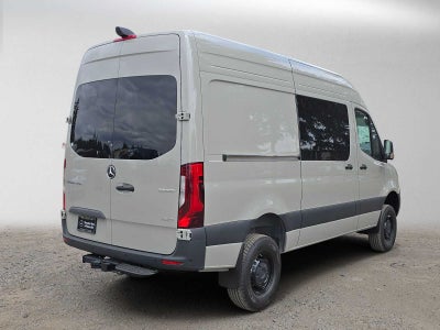 2026 Mercedes-Benz Sprinter Crew 2500 Standard Roof I4 Diesel HO 144 AWD