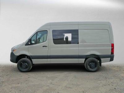 2026 Mercedes-Benz Sprinter Crew 2500 Standard Roof I4 Diesel HO 144 AWD