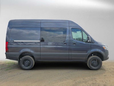 2026 Mercedes-Benz Sprinter Crew 2500 Standard Roof I4 Diesel HO 144 AWD