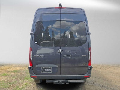 2026 Mercedes-Benz Sprinter Crew 2500 Standard Roof I4 Diesel HO 144 AWD